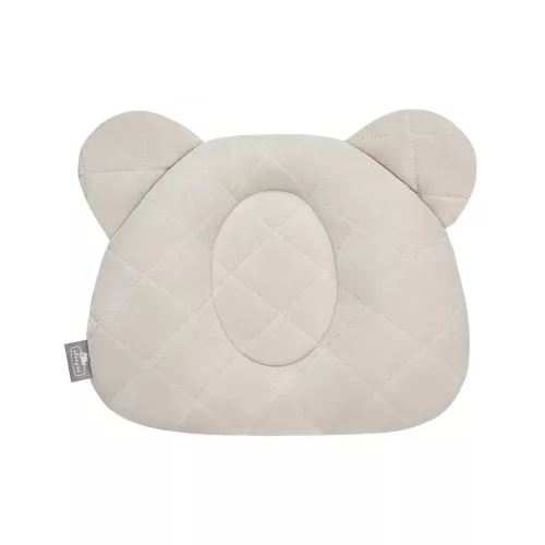 Sleepee Royal Baby ergonomikus babapárna laposfejűség ellen sand (bézs) színben, maci formájú velúr fejpárna babáknak