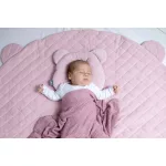 Sleepee Royal Baby ergonomikus babapárna laposfejűség ellen sand (bézs) színben, maci formájú velúr fejpárna babáknak