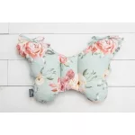 Sleepee Butterfly anti-shock pillangó babapárna Fiore (kék virágos) mintával, rázkódás elleni fejtámasztó babapárna babakocsiba és autósülésbe