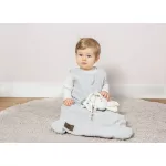 Sleepee Sleepus biopamut szundikendő fehér színben, kontrasztos pontokkal díszített puha nyunyóka és alvást segítő baba játék