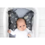 Sleepee Butterfly anti-shock pillangó babapárna Eucalyptus (zöld leveles) mintával, rázkódás elleni fejtámasztó babapárna babakocsiba és autósülésbe