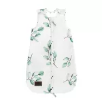 Sleepee NewBorn újszülött hálózsák 0-4 hó, bélelt pamut, zöld eukaliptusz (Eucalyptus) minta (2.5 TOG)