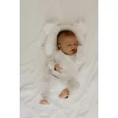 Sleepee muszlin ergonomikus babapárna laposfejűség ellen sand (bézs) színben, maci formájú légáteresztő fejpárna babáknak