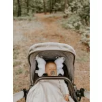 Sleepee Butterfly anti-shock pillangó babapárna Bohemian Green (zöld, leveles) mintával, rázkódás elleni fejtámasztó babapárna babakocsiba és autósülésbe