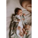 Sleepee NewBorn újszülött hálózsák 0-4 hó, bélelt pamut, zöld leveles (Bohemian Green) mintával (2.5 TOG)