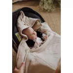 Sleepee autósülésbe való nyári muszlin babatakaró-pólya rózsaszín (Pink) színben, hordozóba illeszthető kivitel biztonsági öv nyílásokkal