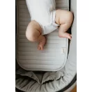 Sleepee izzadásgátló babakocsi betét mózeskosárba grey (szürke) színben, lélegző és nedvszívó hálós betét babáknak