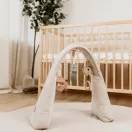 Sleepee állítható játékív csatlakoztatható fejlesztő babajátékokkal rózsaszín (Pink) színben, kompatibilis a moduláris babafészekkel