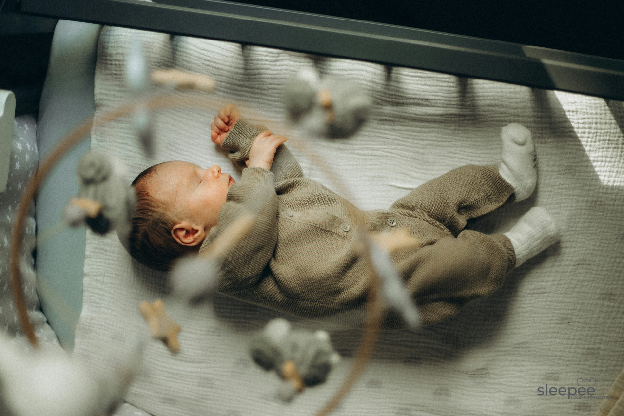 A BABA ALVÁSA: ÍGY TEREMTS BIZTONSÁGOS KÖRNYEZETET AZ ELSŐ HÓNAPOKBAN